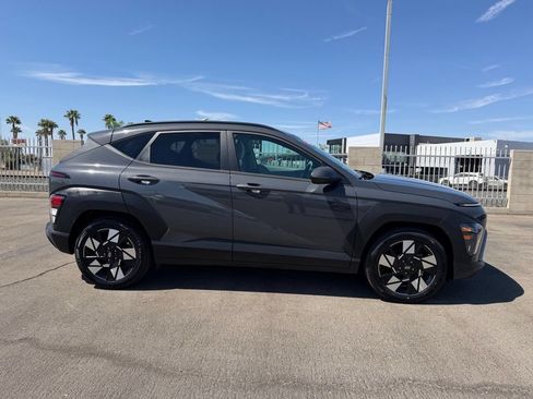 Used 2024 Hyundai Kona SEL FWD image 7