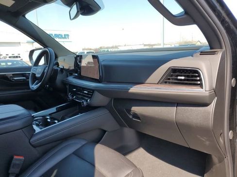 Used 2025 Chevrolet Tahoe Z71 image 28