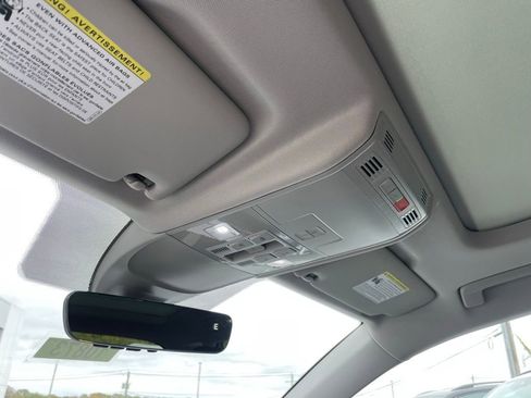 Certified 2025 Volkswagen Taos SEL w/ Black Wheel Plus Package image 25