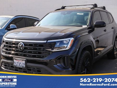 Used 2024 Volkswagen Atlas SE AWD/4WD image 1