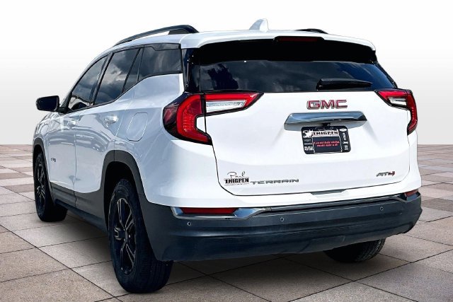 Used 2024 GMC Terrain AT4 AWD/4WD image 2