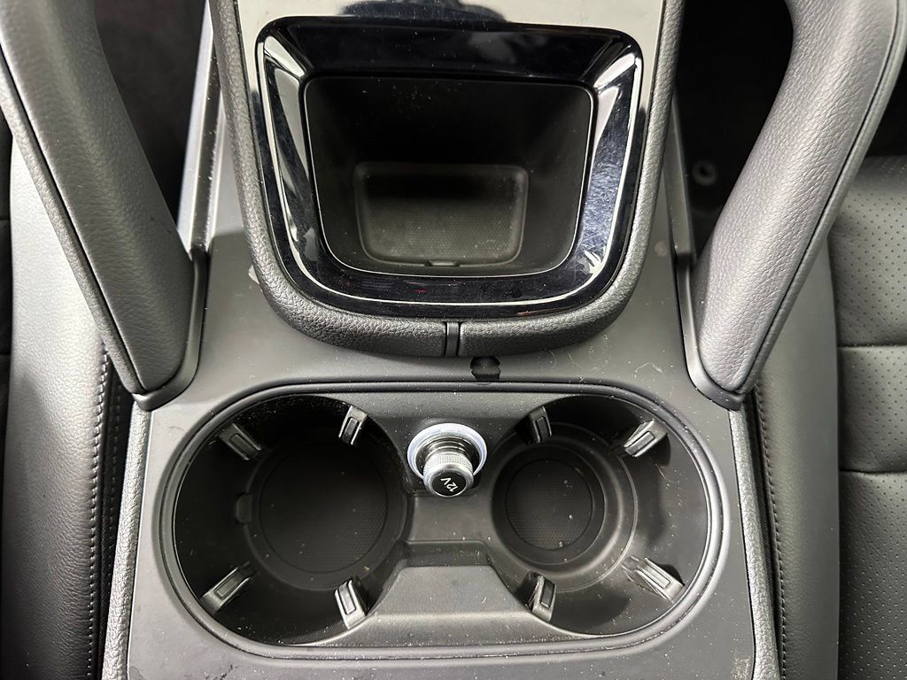 Certified 2024 Porsche Cayenne AWD/4WD image 30
