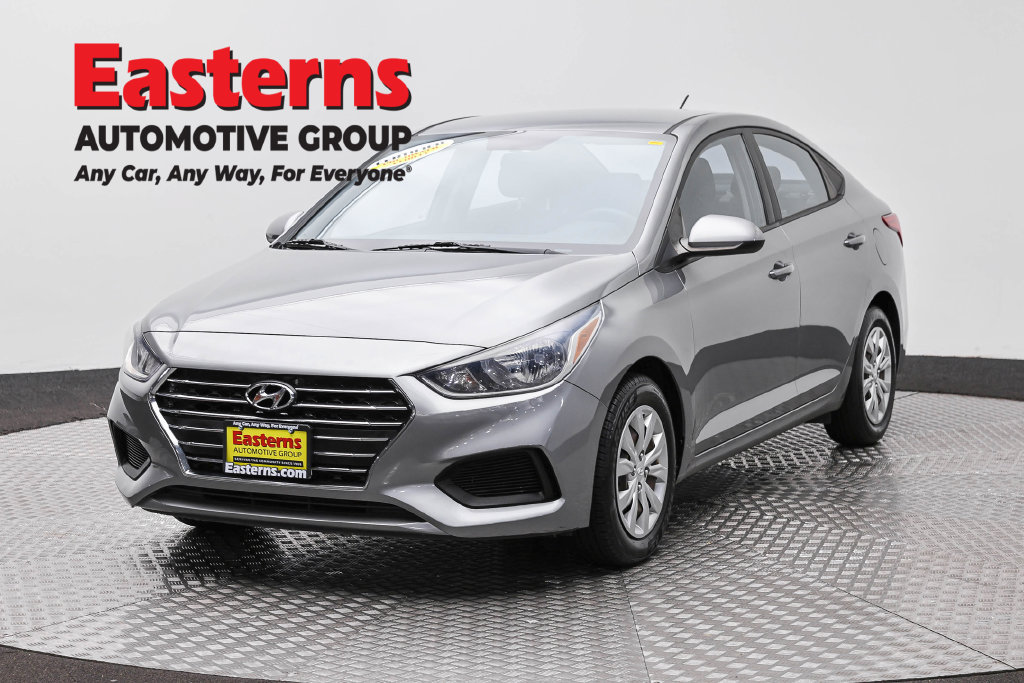 Used 2021 Hyundai Accent SE FWD image 1