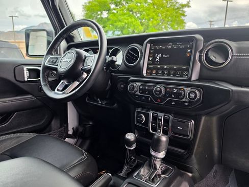 Used 2023 Jeep Wrangler Unlimited Sahara w/ Cold Weather Group AWD/4WD image 15
