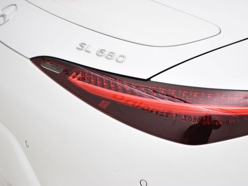 New 2026 Mercedes-Benz Maybach SL 680 image 14