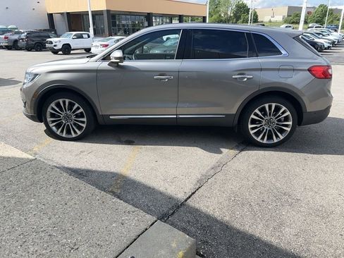Used 2016 Lincoln MKX Reserve w/ Technology Package AWD/4WD image 6