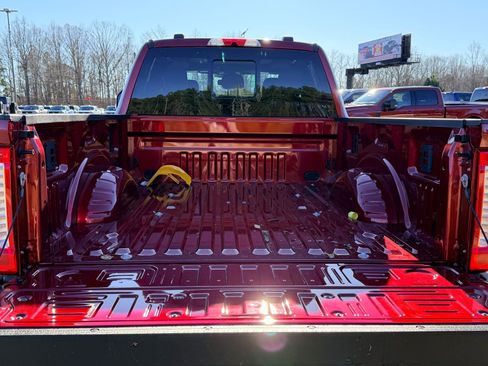 New 2026 Ford F250 XLT w/ XLT Premium Package AWD/4WD image 9