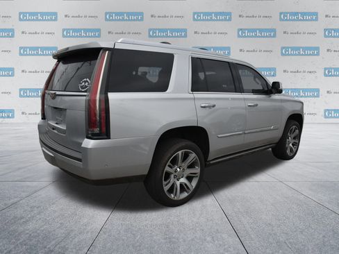 Used 2017 Cadillac Escalade Premium Luxury image 17