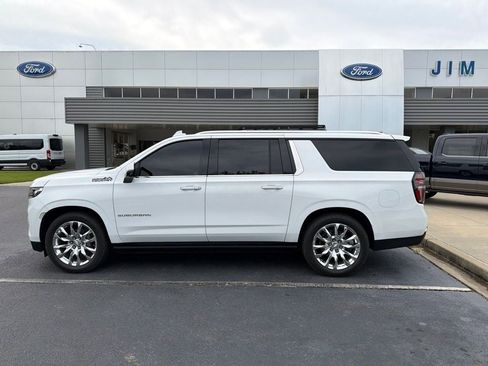 Used 2022 Chevrolet Suburban High Country AWD/4WD image 25
