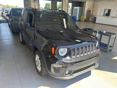 Used 2023 Jeep Renegade Latitude w/ Premium Group