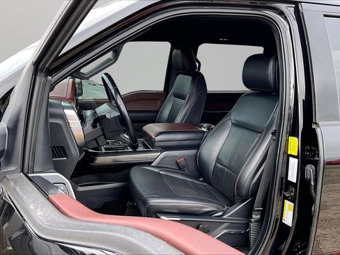 Used 2022 Ford F150 Lariat image 16