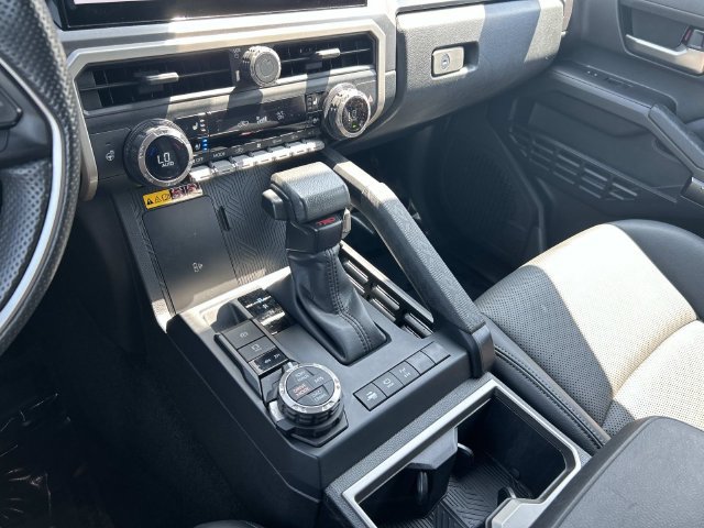Used 2024 Toyota Tacoma TRD Off-Road w/ TRD Off Road Premium Package AWD/4WD image 28