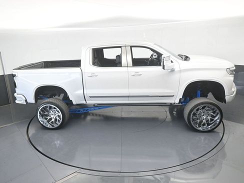 Used 2022 Chevrolet Silverado 1500 High Country image 73