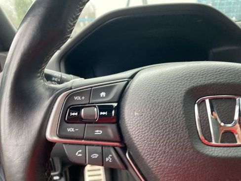 Used 2018 Honda Accord Sport image 16