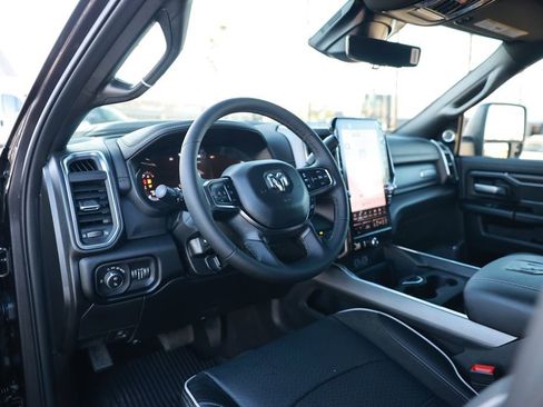 New 2026 RAM 3500 Laramie AWD/4WD image 11