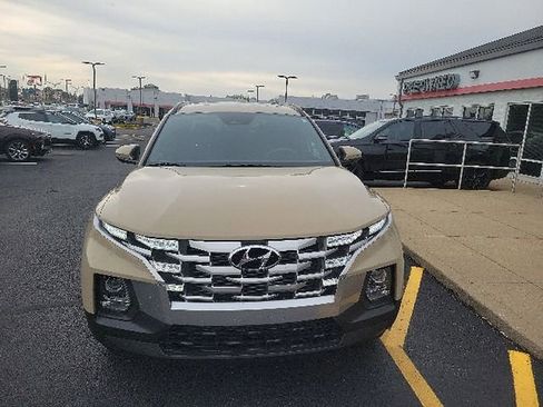 Used 2023 Hyundai Santa Cruz SEL w/ Activity Package AWD/4WD image 2