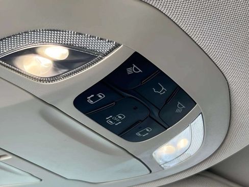 Used 2022 Chrysler Pacifica Touring-L FWD image 29