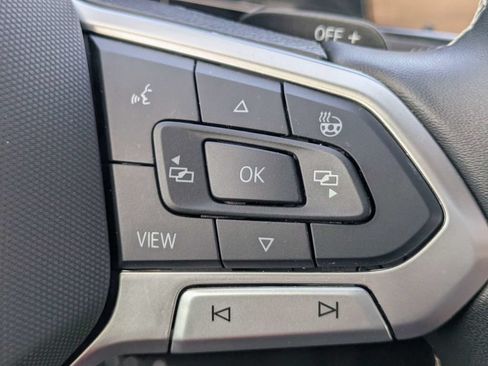 Used 2025 Volkswagen Atlas SE FWD image 27