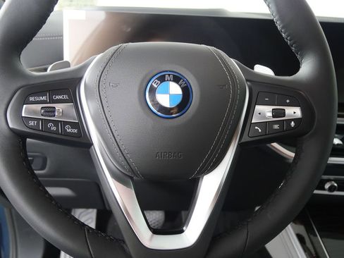 Used 2026 BMW X5 xDrive50e w/ Premium Package AWD/4WD image 16
