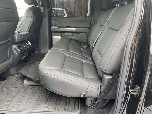 Used 2022 Ford F150 XLT w/ Equipment Group 302A High image 25