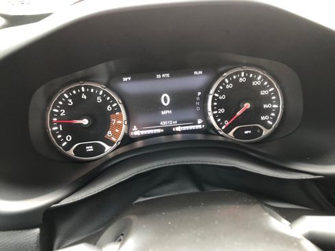 Used 2021 Jeep Renegade Latitude image 33