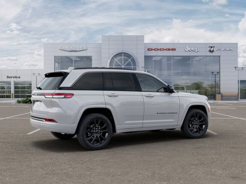 New 2026 Jeep Grand Cherokee Limited Reserve image 4