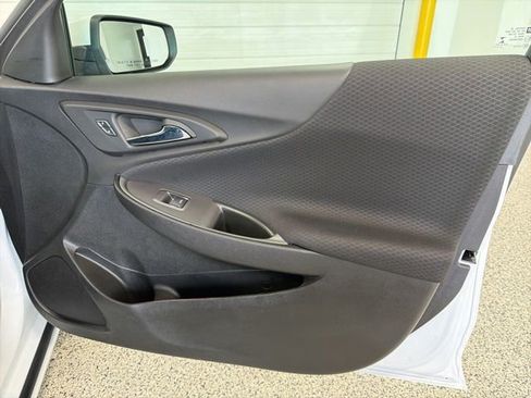 Used 2024 Chevrolet Malibu LT FWD image 20