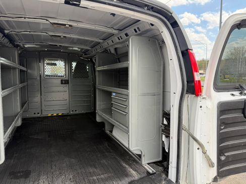 Used 2023 Chevrolet Express 2500 w/ Driver Convenience Package RWD image 8