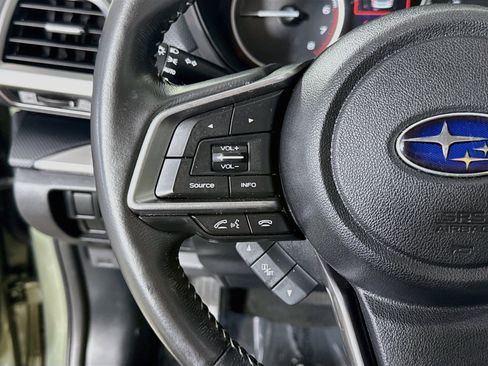 Used 2020 Subaru Forester Premium AWD/4WD image 14