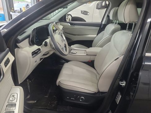 Used 2024 Hyundai Palisade Calligraphy AWD/4WD image 2