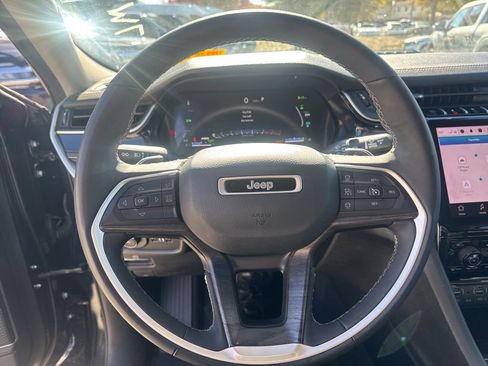 Used 2024 Jeep Grand Cherokee Limited 4xe image 21