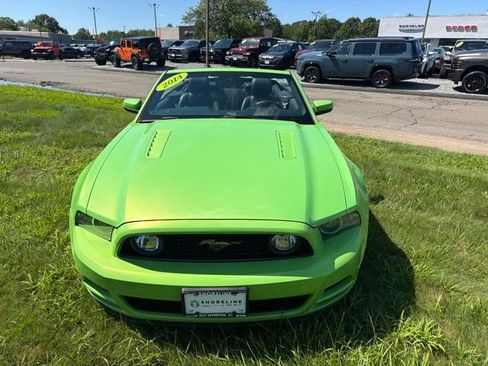 Used 2014 Ford Mustang GT Premium w/ Brembo Brake Package RWD image 9