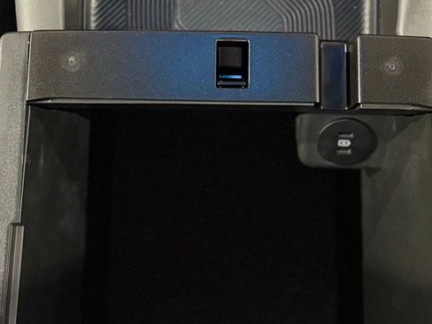 Used 2025 Ford Explorer Active w/ Active Comfort Package image 91