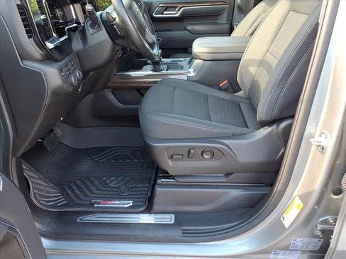 Used 2025 Chevrolet Silverado 1500 RST AWD/4WD image 13