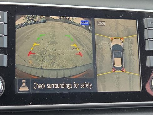 Used 2020 Nissan Kicks SR w/ Exterior Package image 13