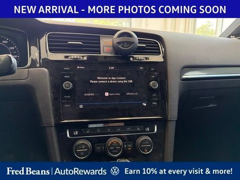 Used 2019 Volkswagen Golf R 4-Door AWD/4WD image 11