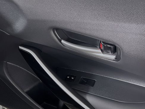 Used 2025 Toyota Corolla XSE image 32