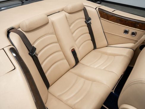 Used 1999 Bentley Azure Mulliner RWD image 34