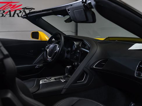 Used 2015 Chevrolet Corvette Z06 w/ 2LZ Preferred Equipment Group RWD image 49