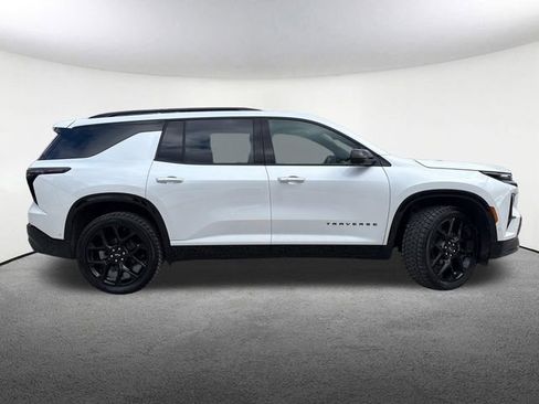 Used 2024 Chevrolet Traverse RS w/ LPO, Floor Liner Package AWD/4WD image 14