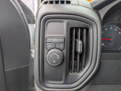 Used 2019 Chevrolet Silverado 1500 W/T w/ Trailering Package RWD image 10