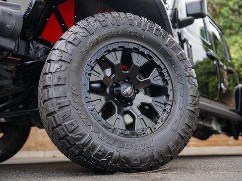 Used 2020 Jeep Gladiator Rubicon image 17