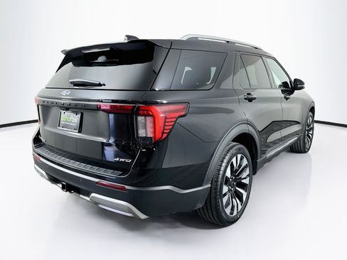 Used 2025 Ford Explorer Platinum w/ LUX Leather Package AWD/4WD image 9