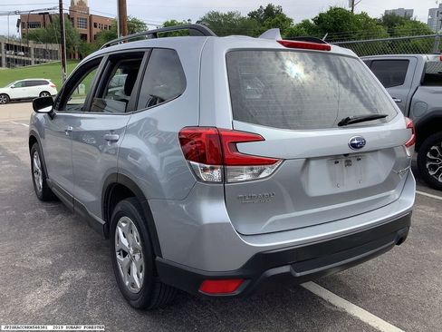 Used 2019 Subaru Forester w/ Alloy Wheel Package AWD/4WD image 4