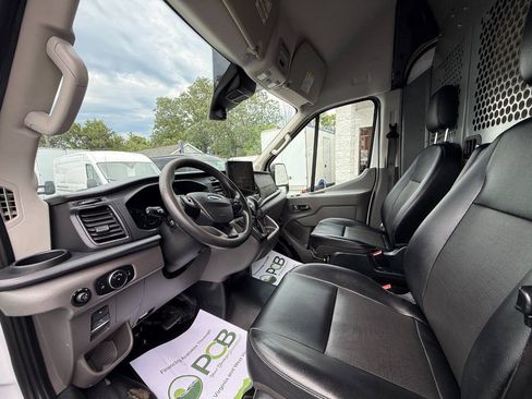 Used 2022 Ford Transit 250 148 High Roof RWD image 5