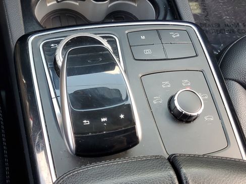 Used 2017 Mercedes-Benz GLE 350 4MATIC w/ Premium 2 Package image 26