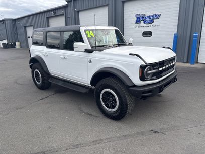 Used 2024 Ford Bronco Outer Banks w/ Sasquatch Package