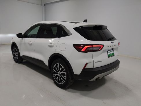 Used 2023 Ford Escape Active AWD/4WD image 5