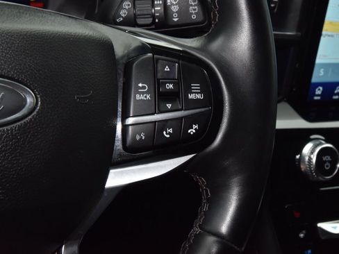 Used 2023 Ford Explorer Platinum w/ Technology Package AWD/4WD image 22