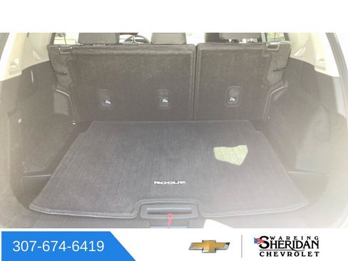Used 2025 Nissan Rogue SV AWD/4WD image 25